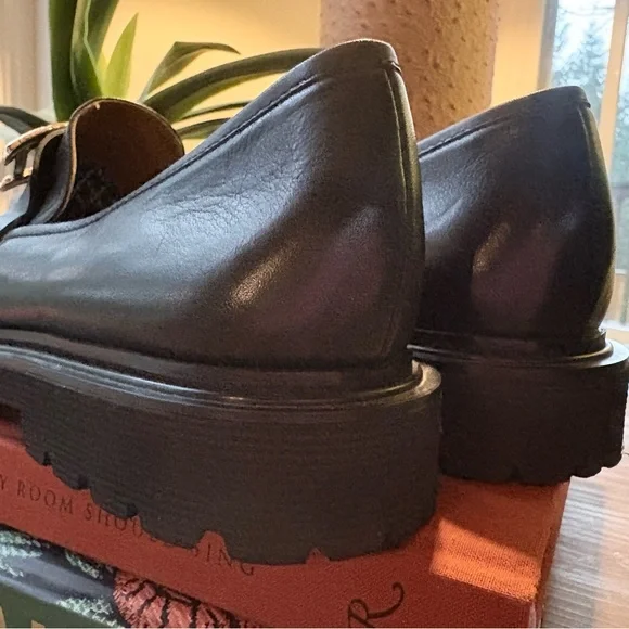 🧶Dissona NWOB Black Leather Lug Sole Loafers Gold Buckle Size EU 40 + Free Gift